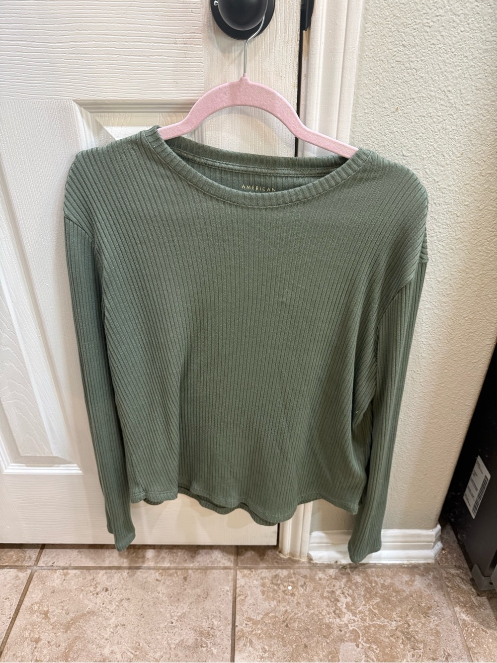 American Eagle Long Sleeve Shirt
